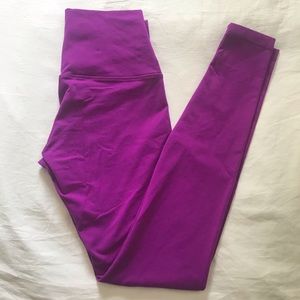 Lululemon size 8 leggings